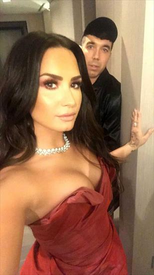 Demi Lovato - DemiLeakZone_5.jpg